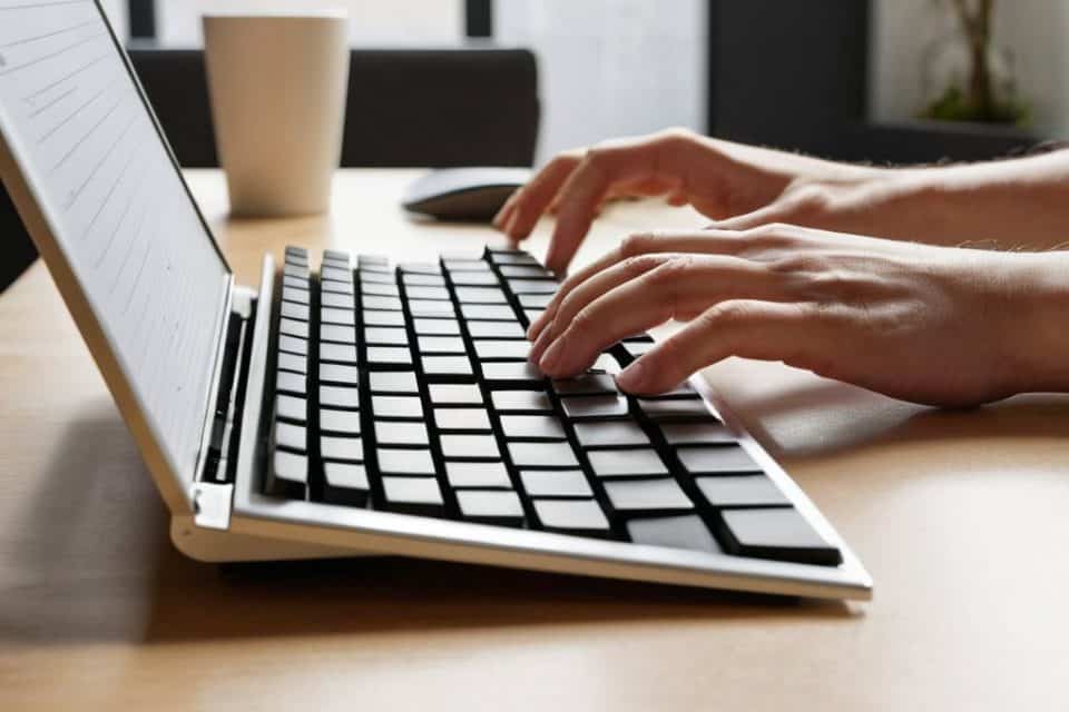 Mastering AI prompt engineering essentials